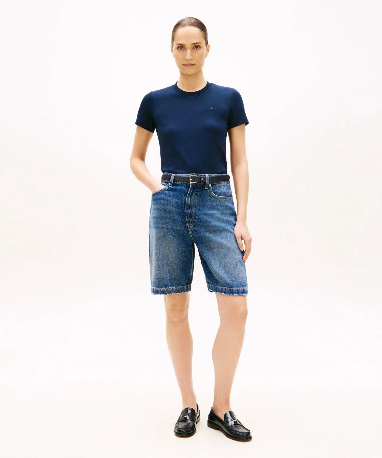 Женская футболка TOMMY HILFIGER с логотипом — фото 3