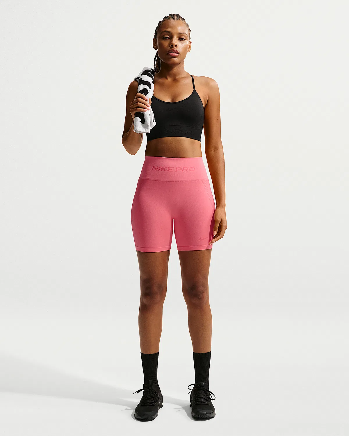 Женские шорты-велосипедки Nike Pro Seamless Dri-FIT с высокой посадкой, 5", Sea Coral