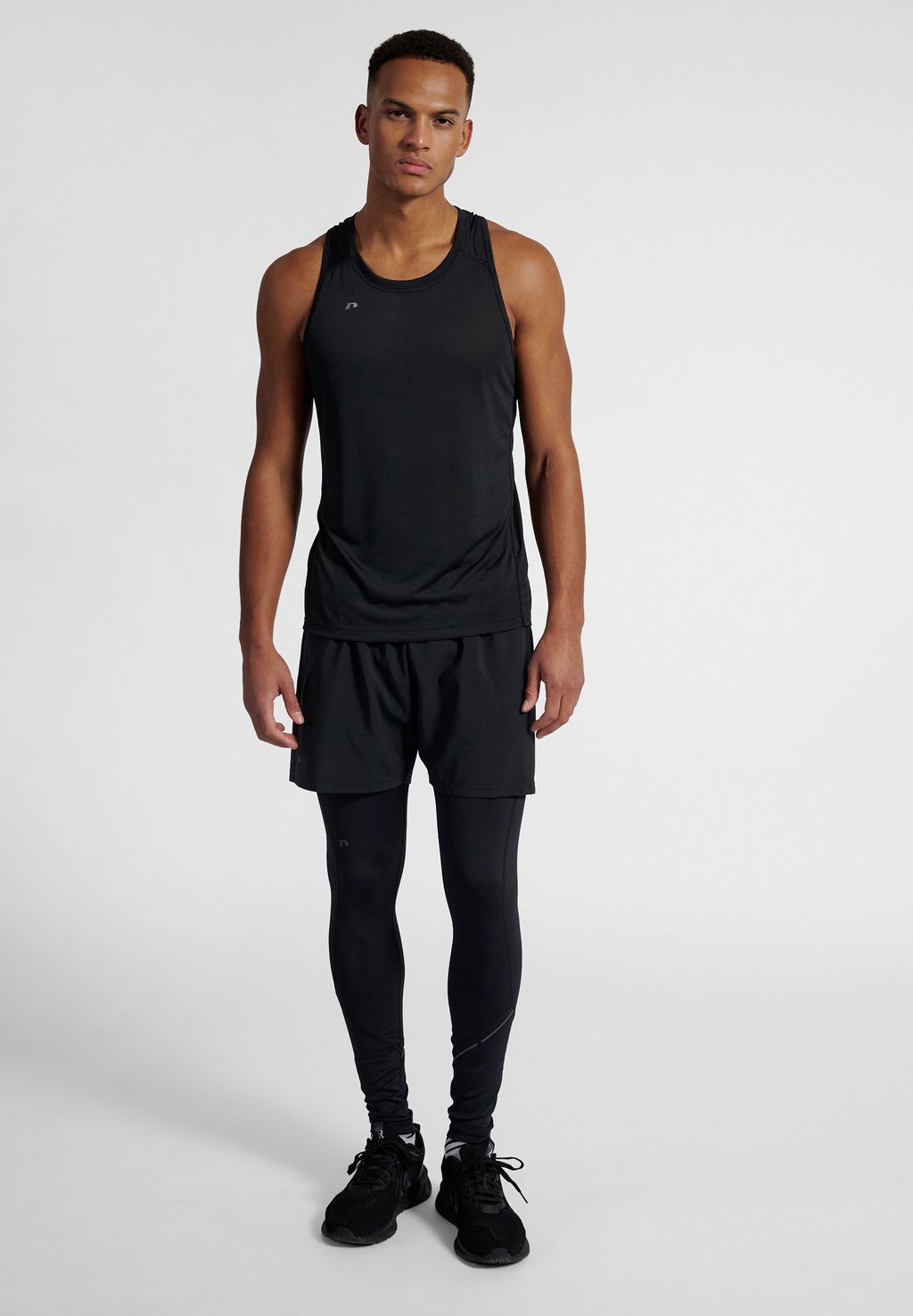 

Базовый слой RACE POCKET Newline, черный