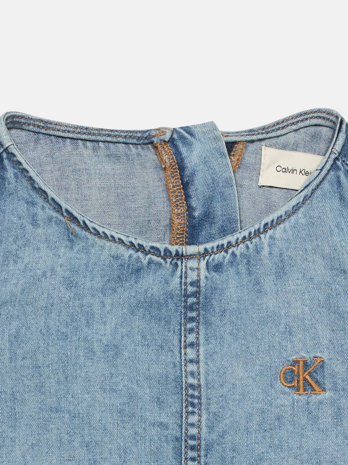 Джинсовое платье Calvin Klein Jeans синего цвета — фото 3