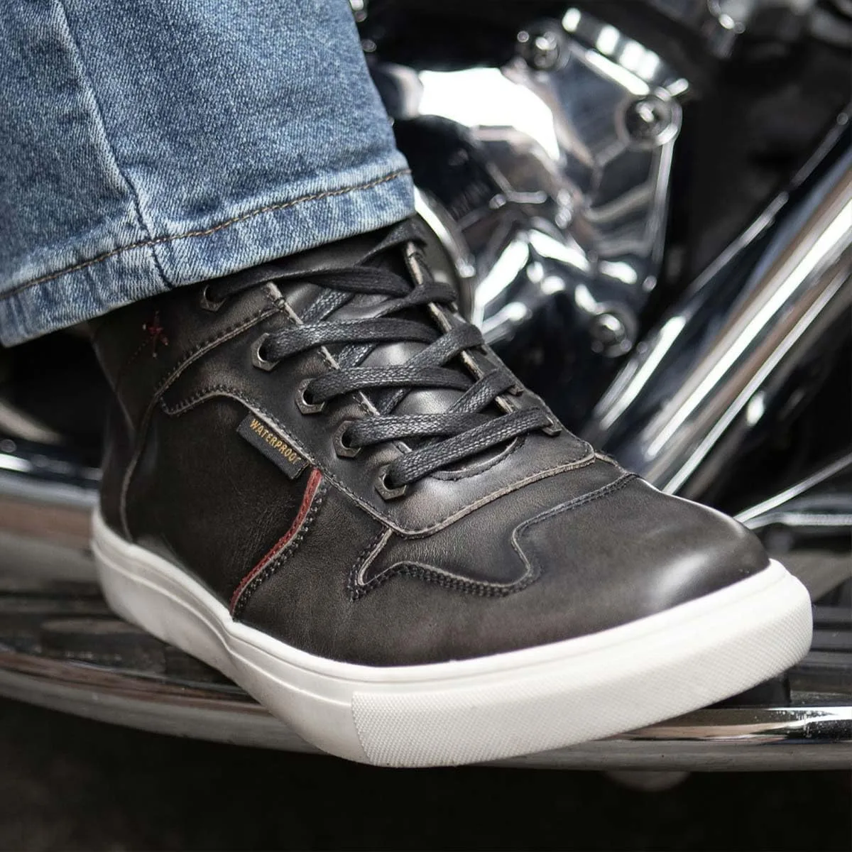Мужские кожаные кроссовки Milwaukee MBM9152-BLACK Milwaukee Leather, черный — фото 3
