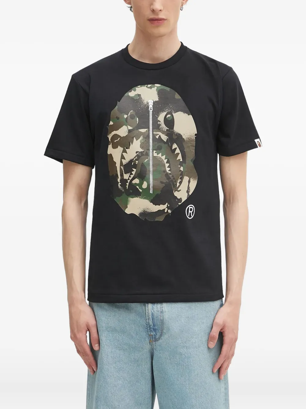 

Футболка с камуфляжным принтом A BATHING APE, черный