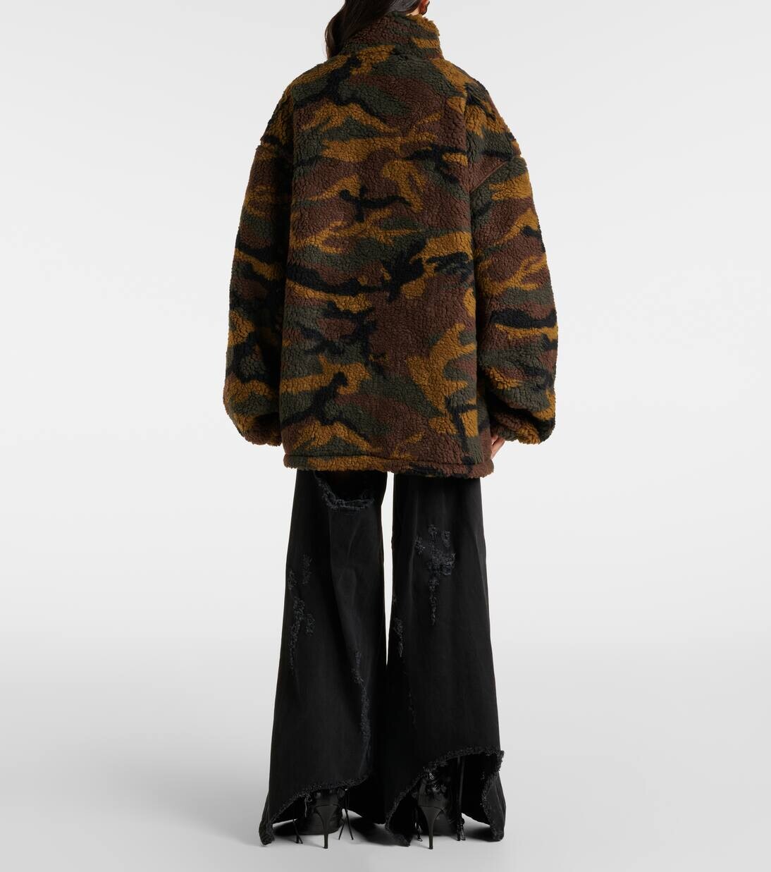 Флисовая куртка камуфляжного цвета Vetements, цвет green camo — фото 3