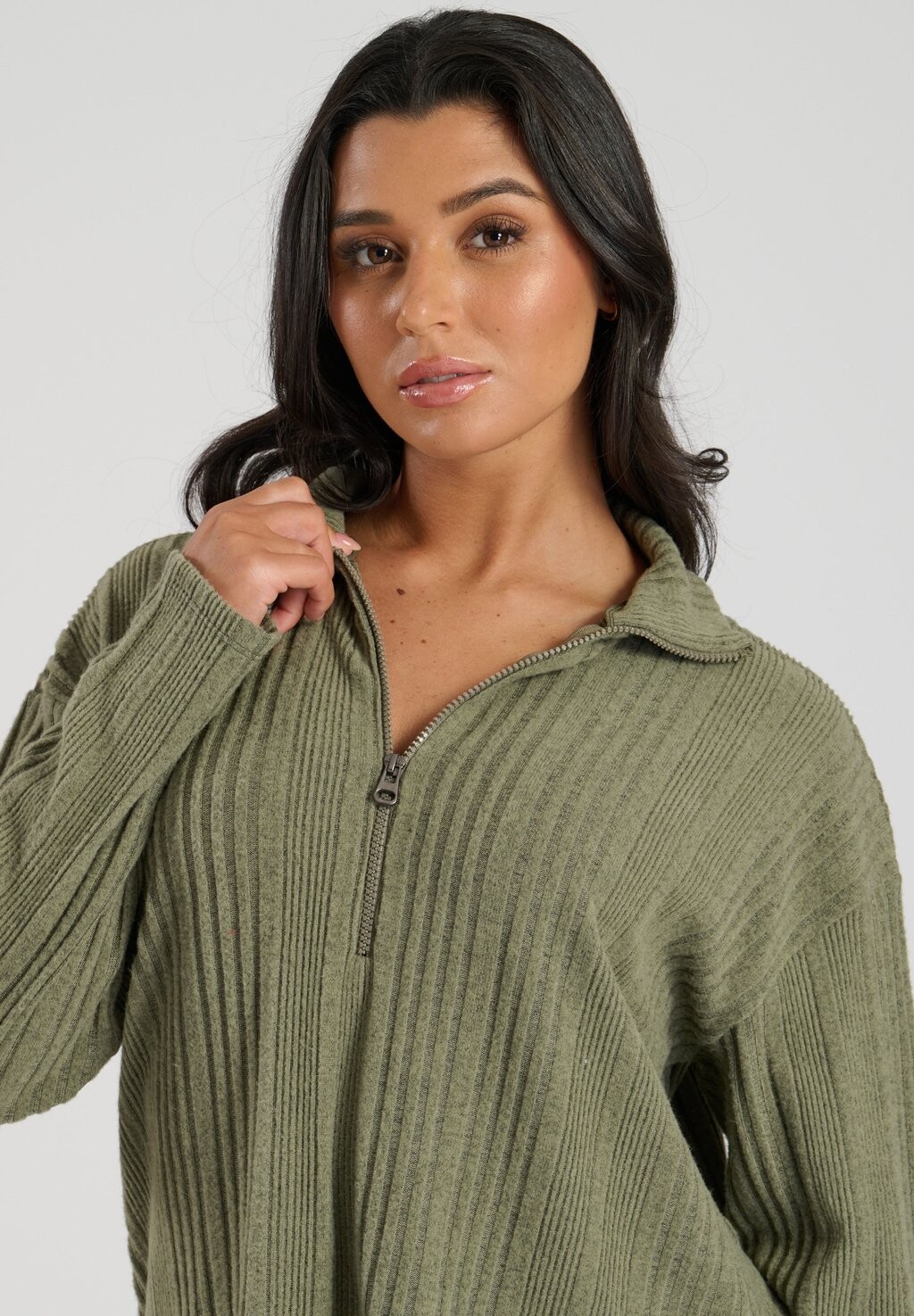 

Пижамный комплект 1/4 ZIP WIDE LEG SET IRREGULAR Loungeable, хаки