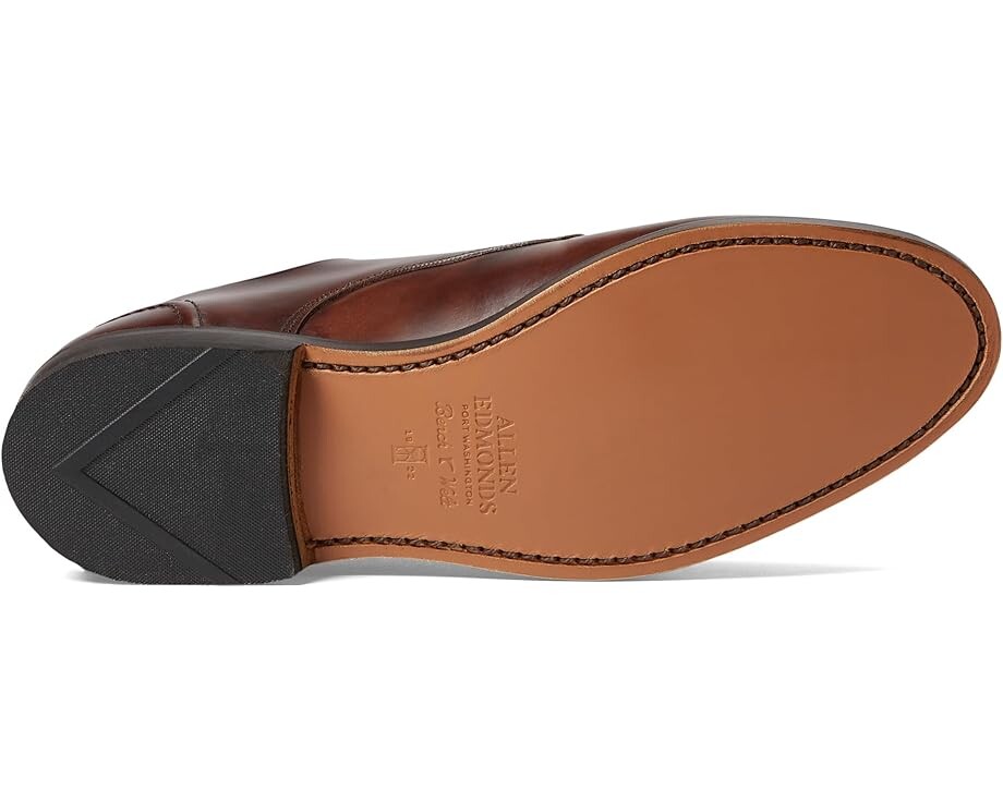 Оксфорды Allen Edmonds Raymond Apron-toe Derby, цвет Brown Museum Leather — фото 3
