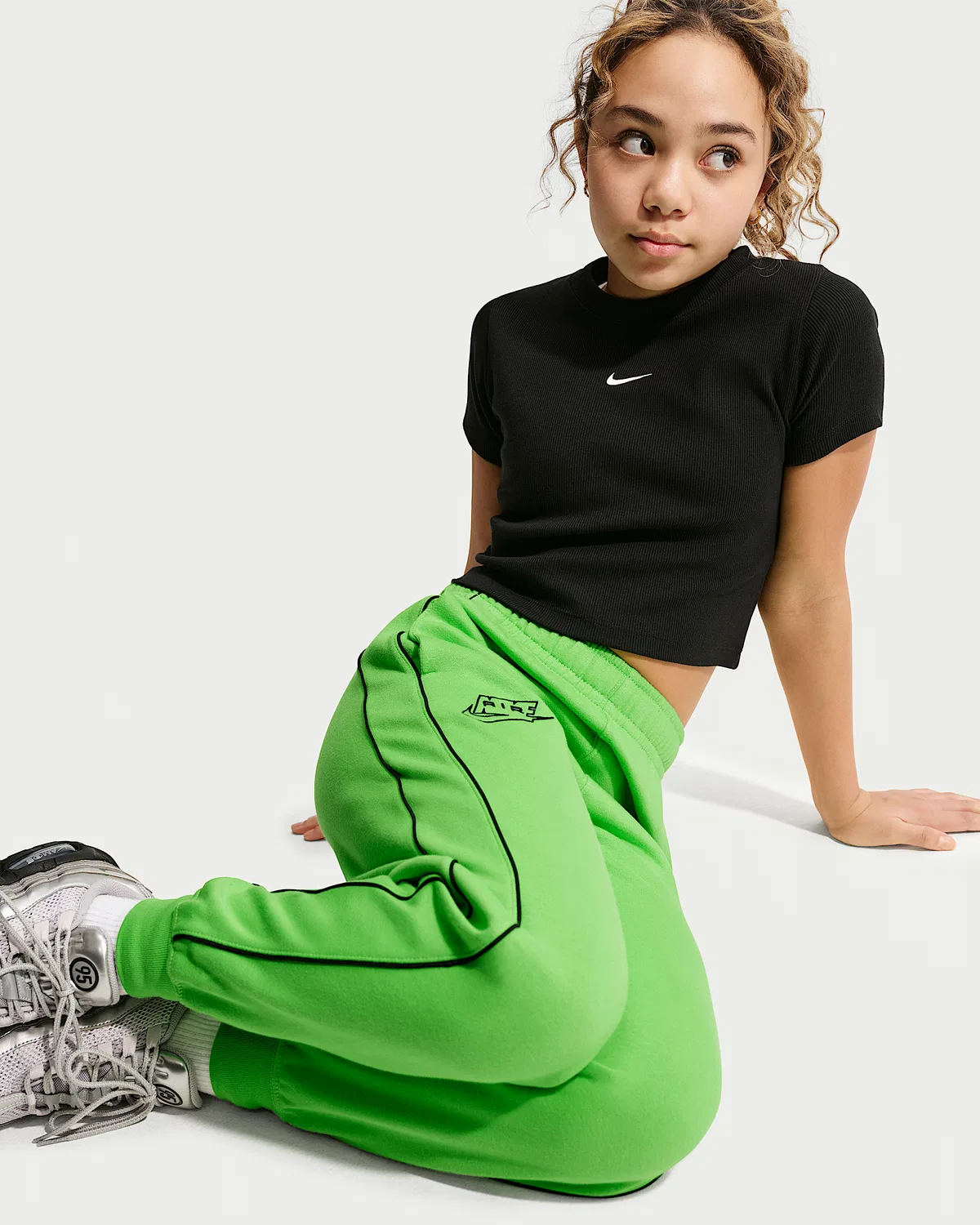Детские спортивные штаны Nike Air из флиса, Mean Green/Black/Black — фото 4