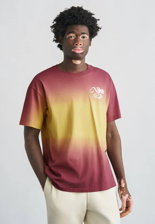 Футболка с принтом "tee dunk" Nike Sportswear, Buff Gold Coloured/Tattoo