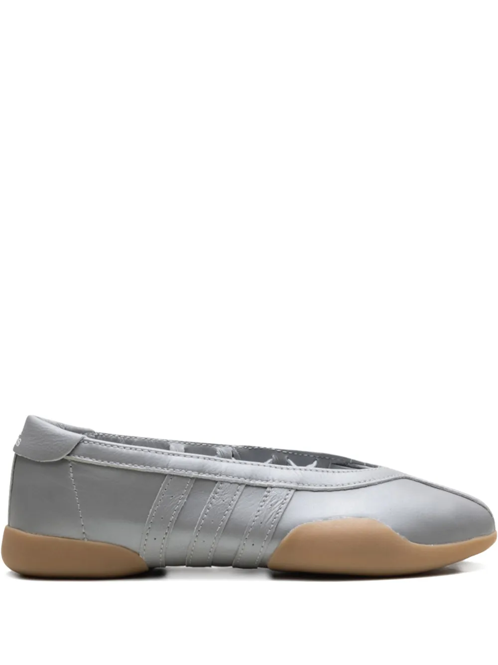 Кроссовки Taekwondo Mei Ballet "Silver Metallic/Silver Metallic/Gum" Adidas, серый