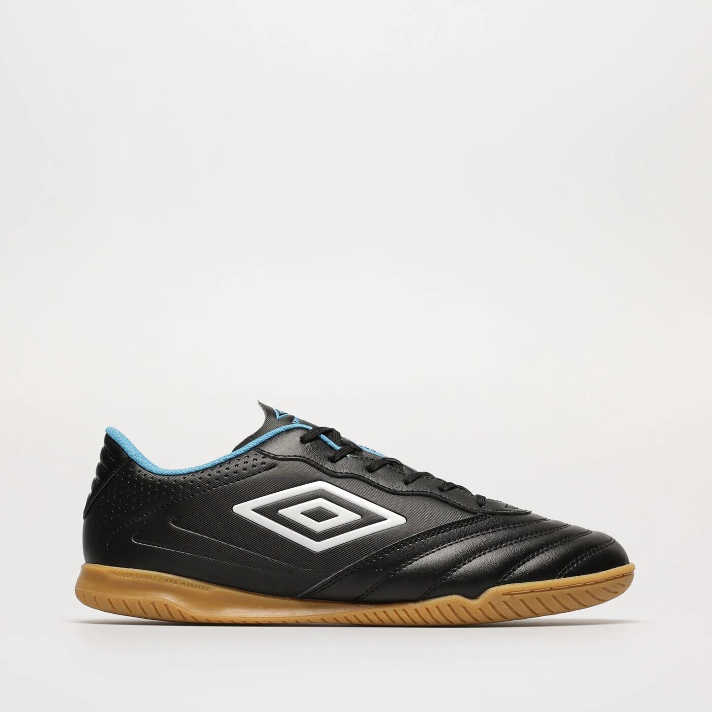 

Кроссовки Umbro Tocco III Club, черный