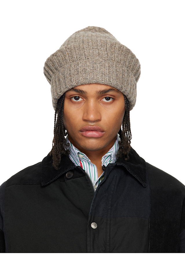 

Maison Margiela Шапка-Бини бежевого цвета в рубчик