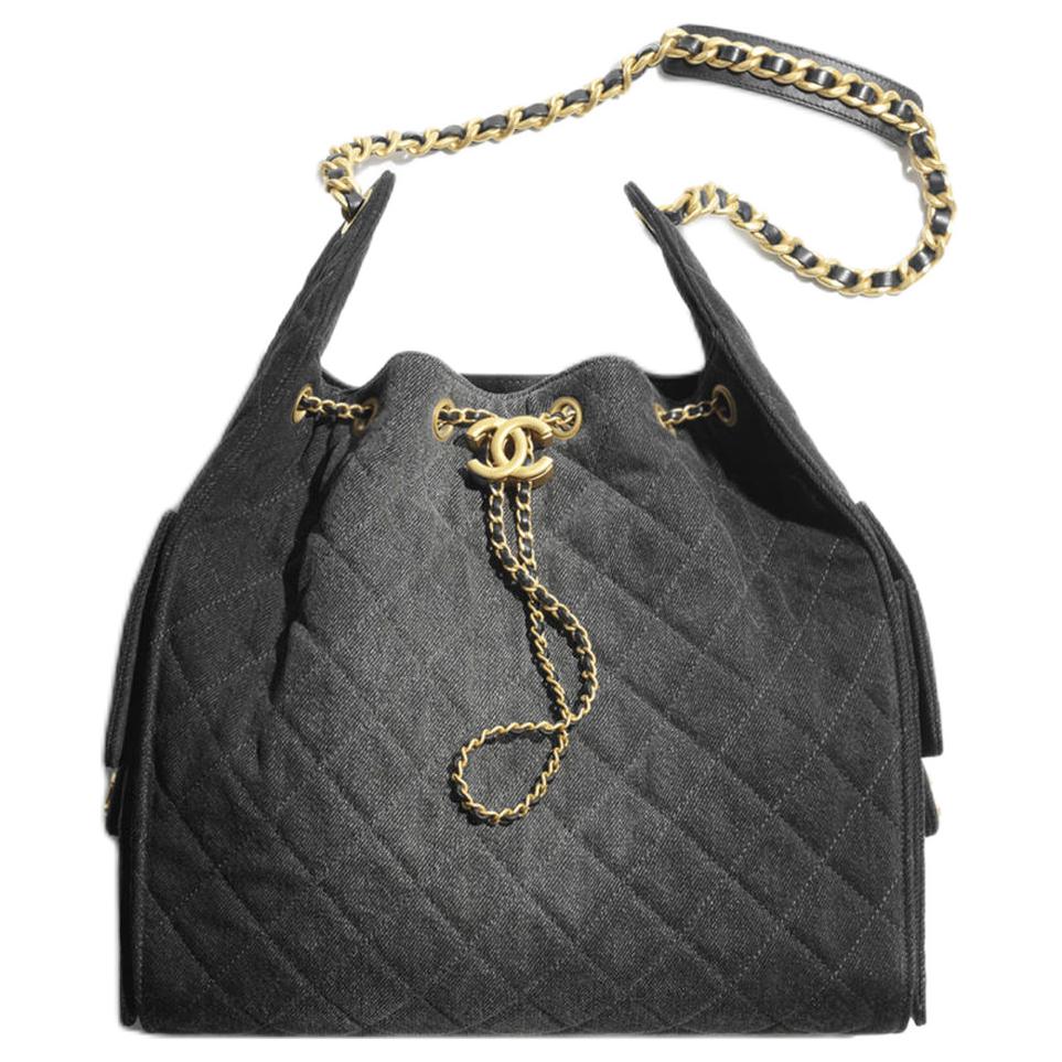 

CHANEL Джинсовая сумка через плечо среднего размера