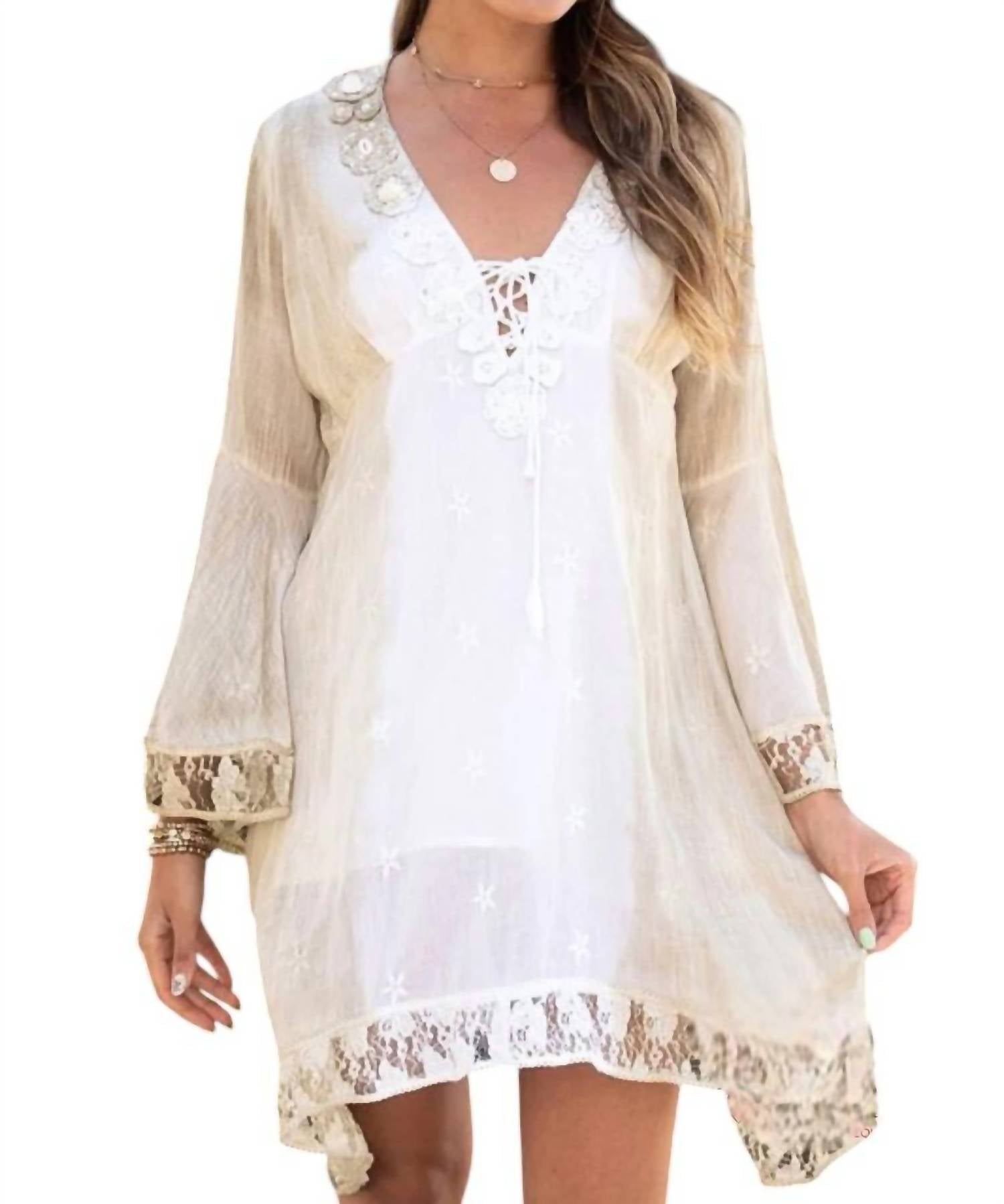 

Платье Ariella Shells & Lace с рукавами-колокольчиками в цвете Taupe Venti6, серо-коричневый