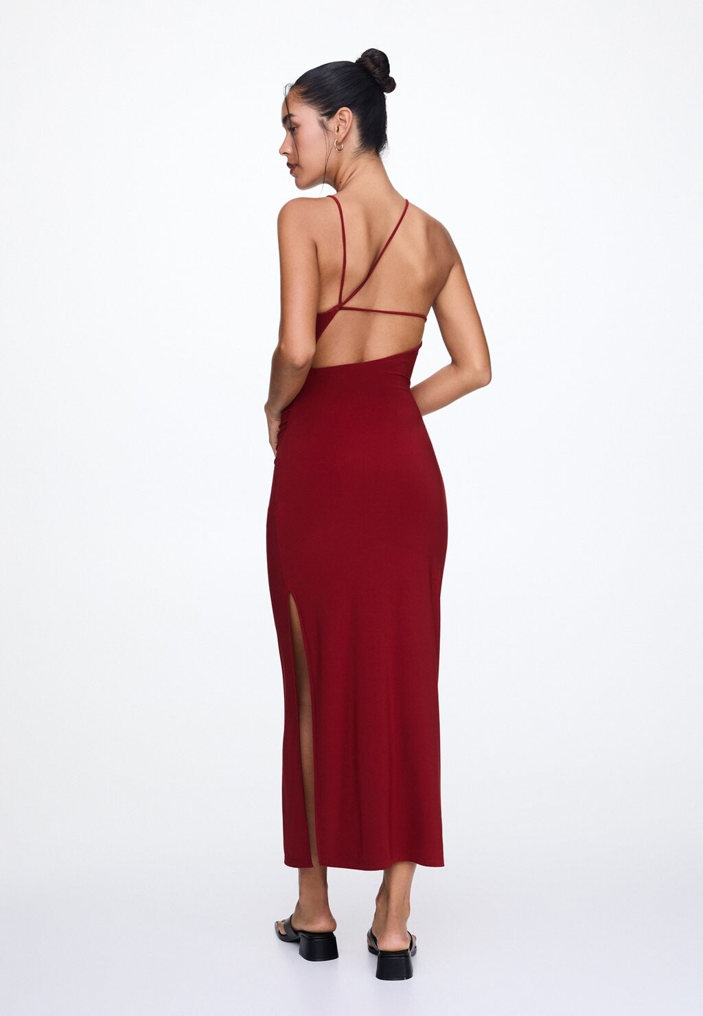 

Платье-футляр ASYMMETRIC, MIDI PULL&BEAR, цвет Copper