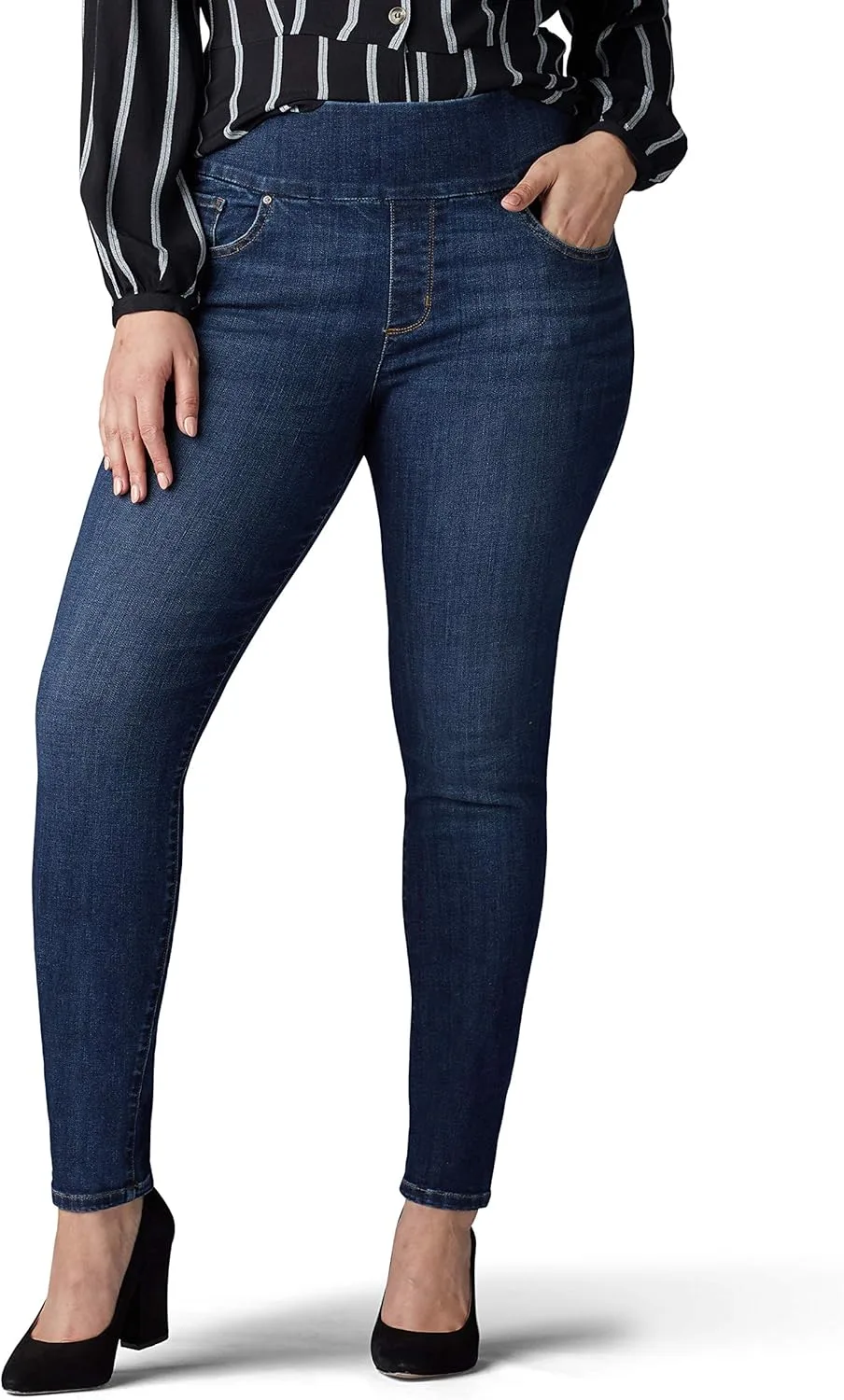 

Lee Women's Plus-Size Sculpting Slim Fit Skinny Leg Pull on Jean