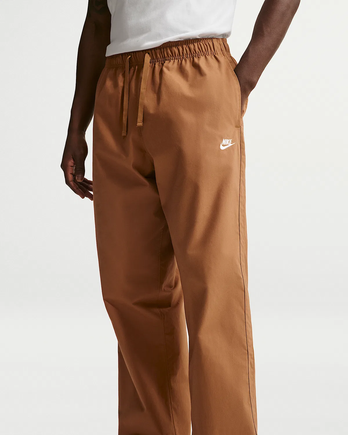 Мужские штаны Nike Sportswear Club, Ale Brown/White — фото 2