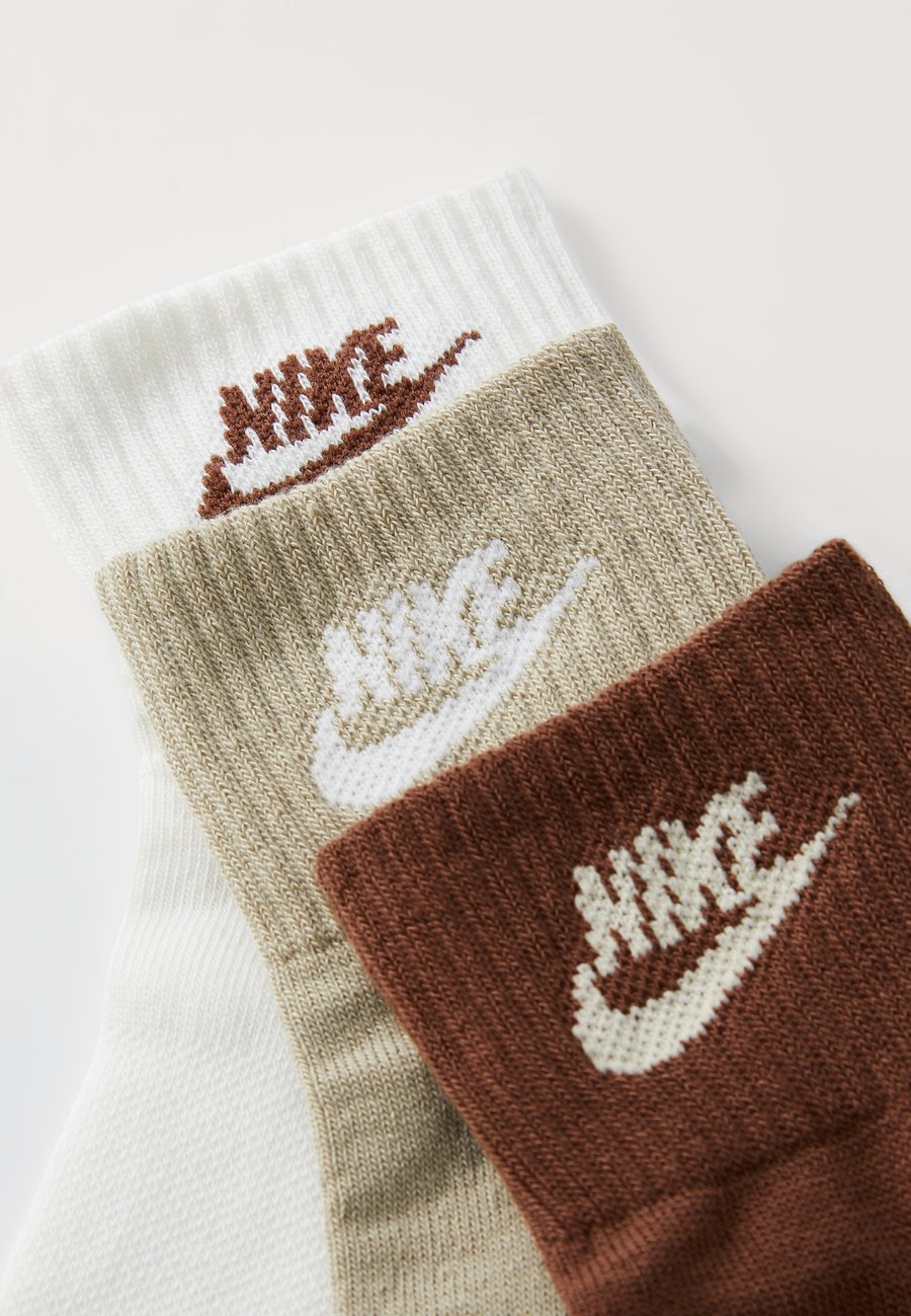 Носки Nike Sportswear EVERYDAY ESSENTIAL ANKLE UNISEX 3 PACK, Sail/Desert Khaki/Fauna Brown/Light Khaki/Multi-Coloured — фото 3