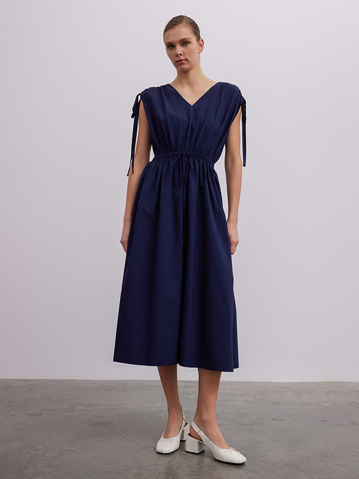 

Длинное платье BGN, темно-синий