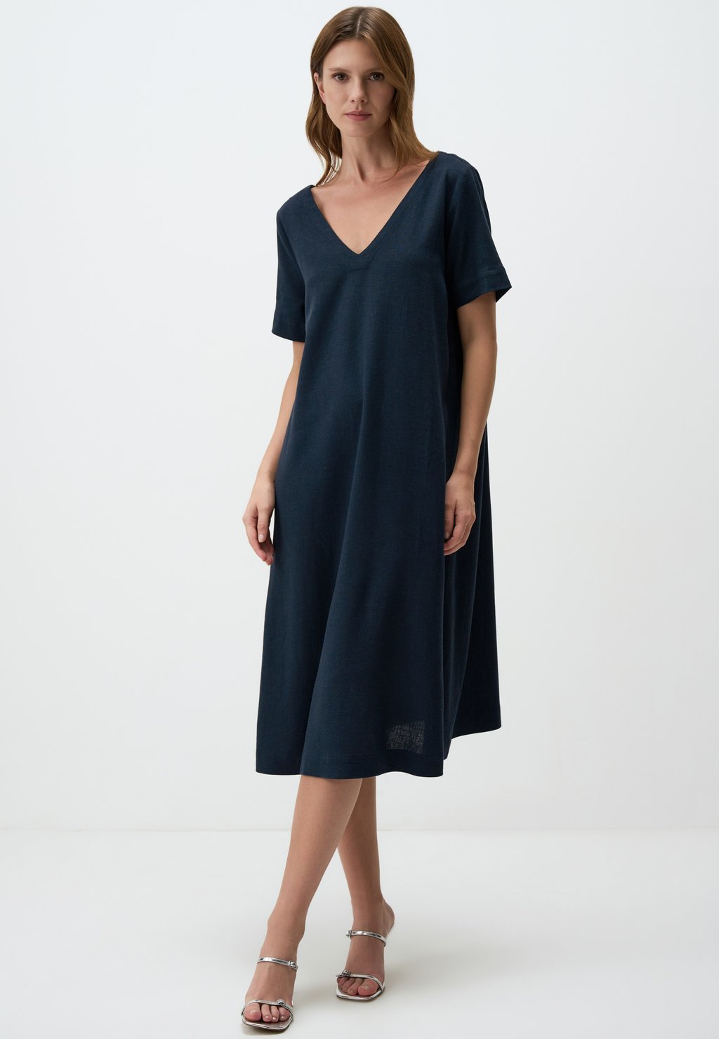 

Повседневное платье V-NECK MIDI Jimmy Key, темно-синий
