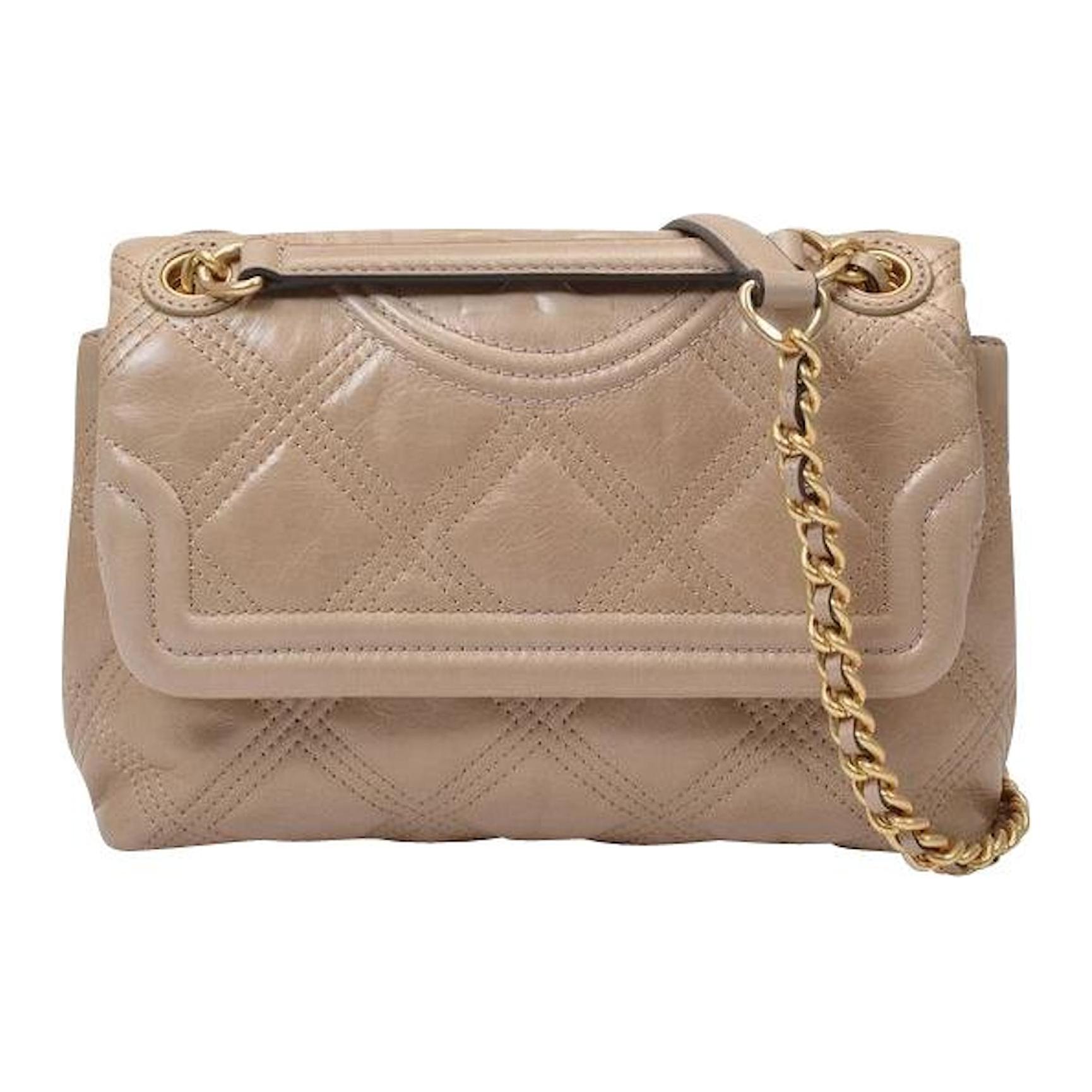 

Кожаная сумка через плечо с глянцевой поверхностью женская миндальная TORY BURCH