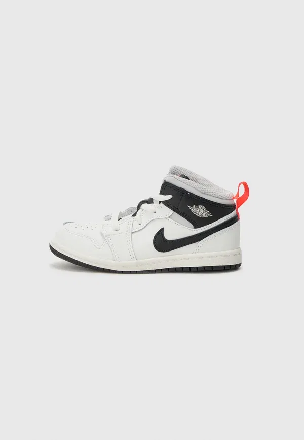 Кроссовки детские Jordan 1 Mid, Summit White/Black/Infrared/Neutral Grey, белый/черный/инфракрасный/нейтральный серый