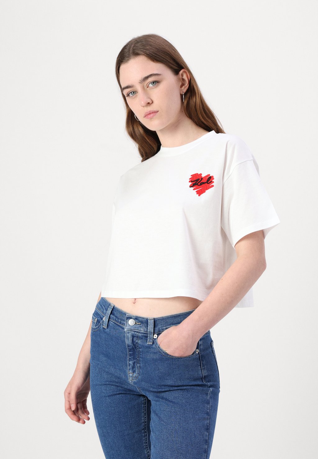 

Футболка с принтом HEARTS CROPPED KARL LAGERFELD, белый