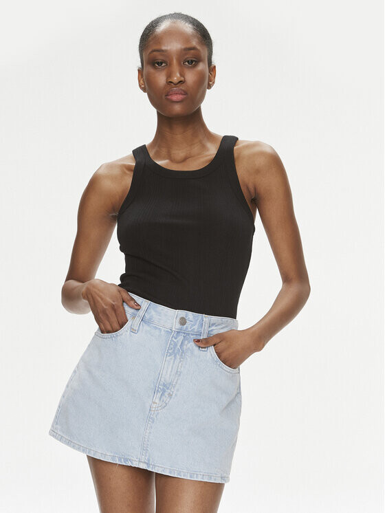 

Топ приталенного кроя Calvin Klein, черный