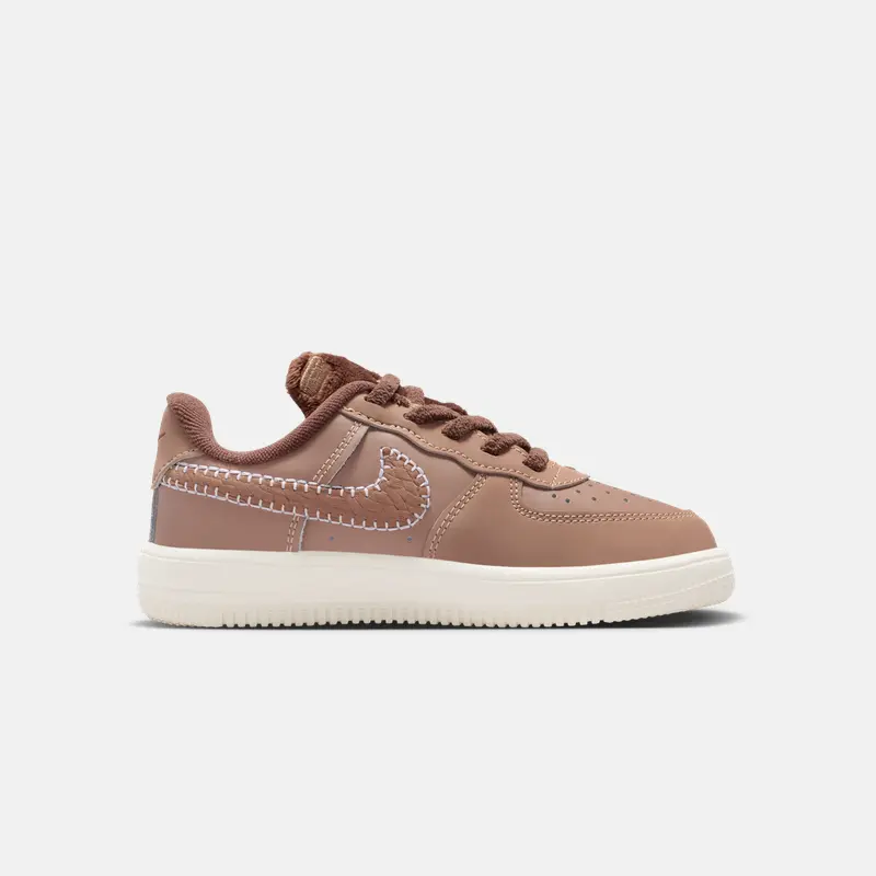 Force 1 Low EasyOn низкие скейтборд кроссовки детские Nike, желтый/коричневый/белый — фото 4