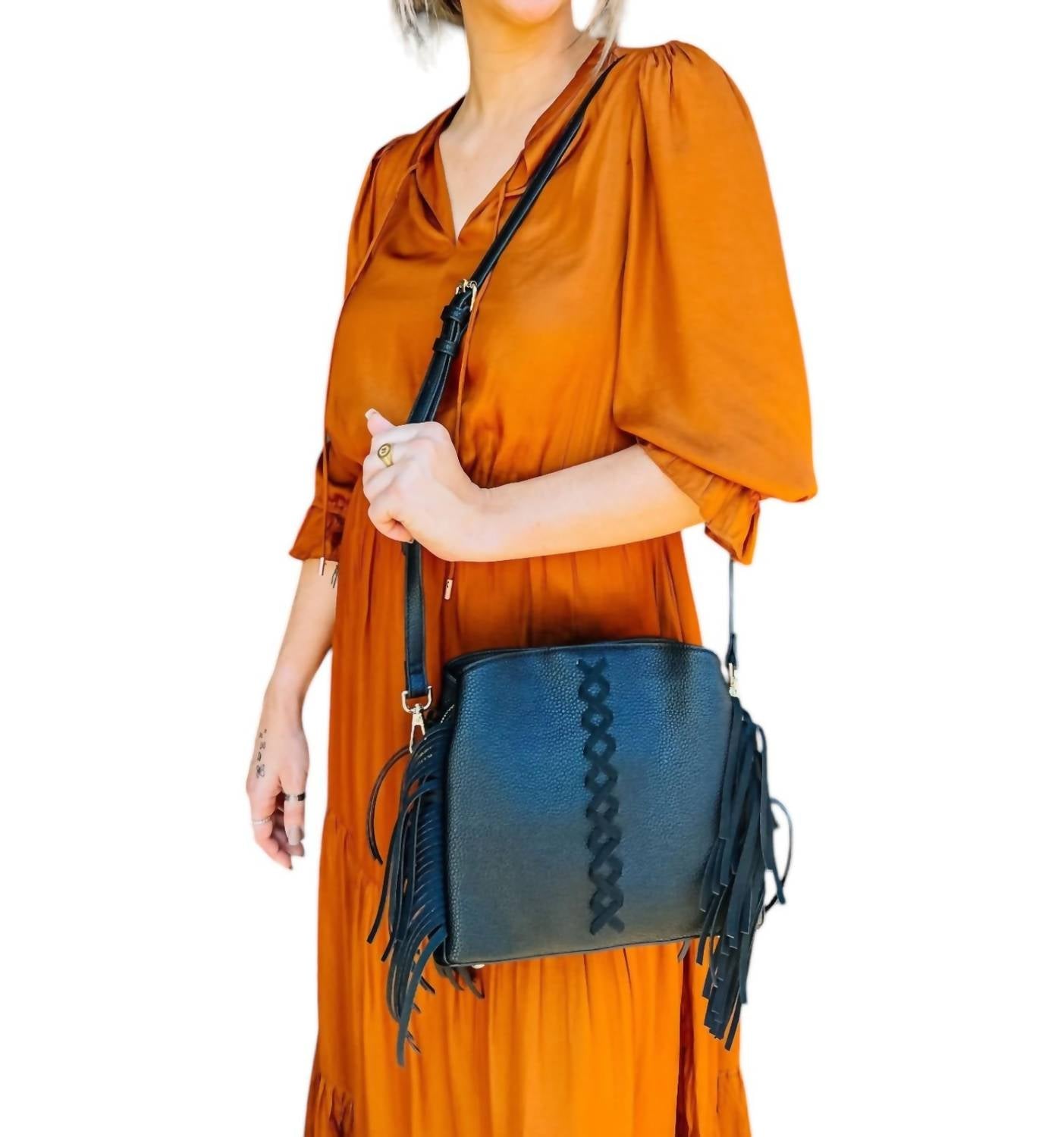 

Сумка Moss сумка через плечо Fringe Bag черного цвета Caroline Hill, Черный, Сумка Moss сумка через плечо Fringe Bag черного цвета Caroline Hill