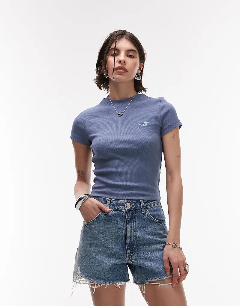 

Футболка Tommy Jeans с логотипом, смещенным от центра, цвета «синий вереск».