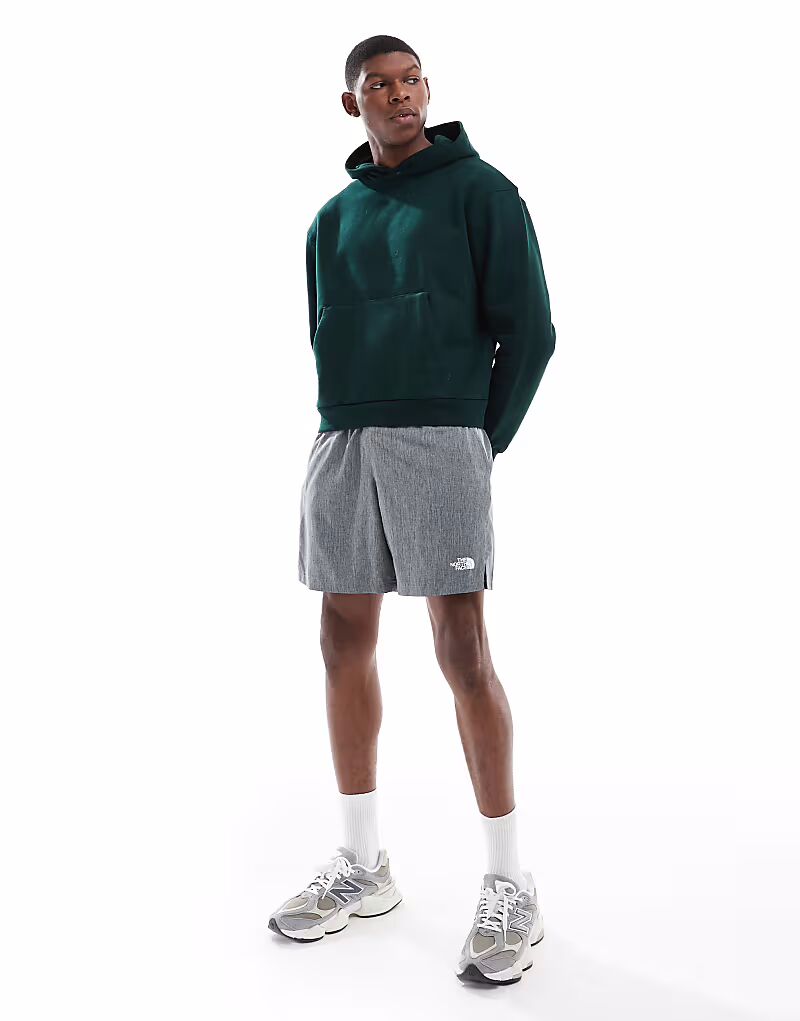

Шорты North Face 24/7 7 дюймов серого цвета