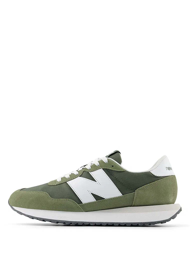Кроссовки, классические, 237, New Balance, темный оливин