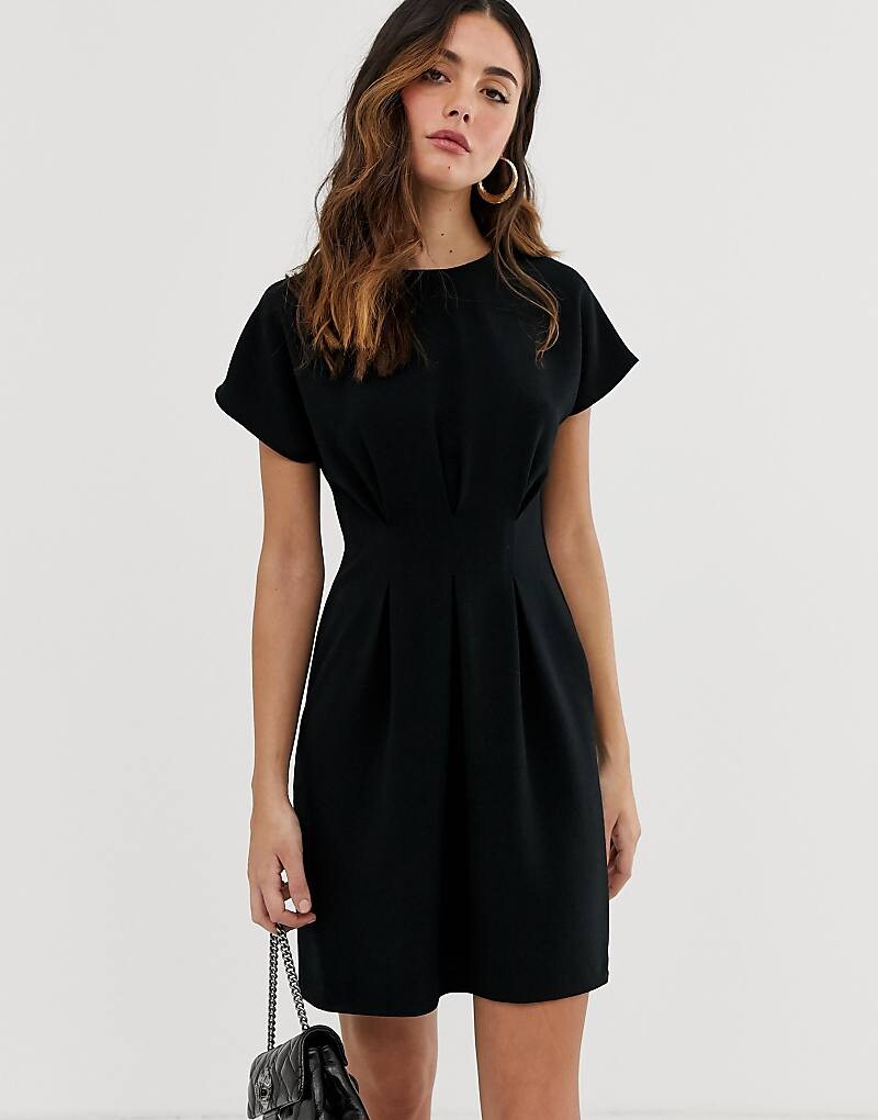 

ASOS DESIGN – Черное мини-платье со складками на талии