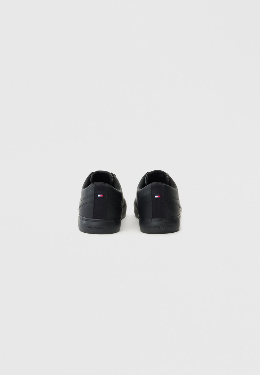 Кроссовки Tommy Hilfiger VULC LOW, Triple Black/Black — фото 3