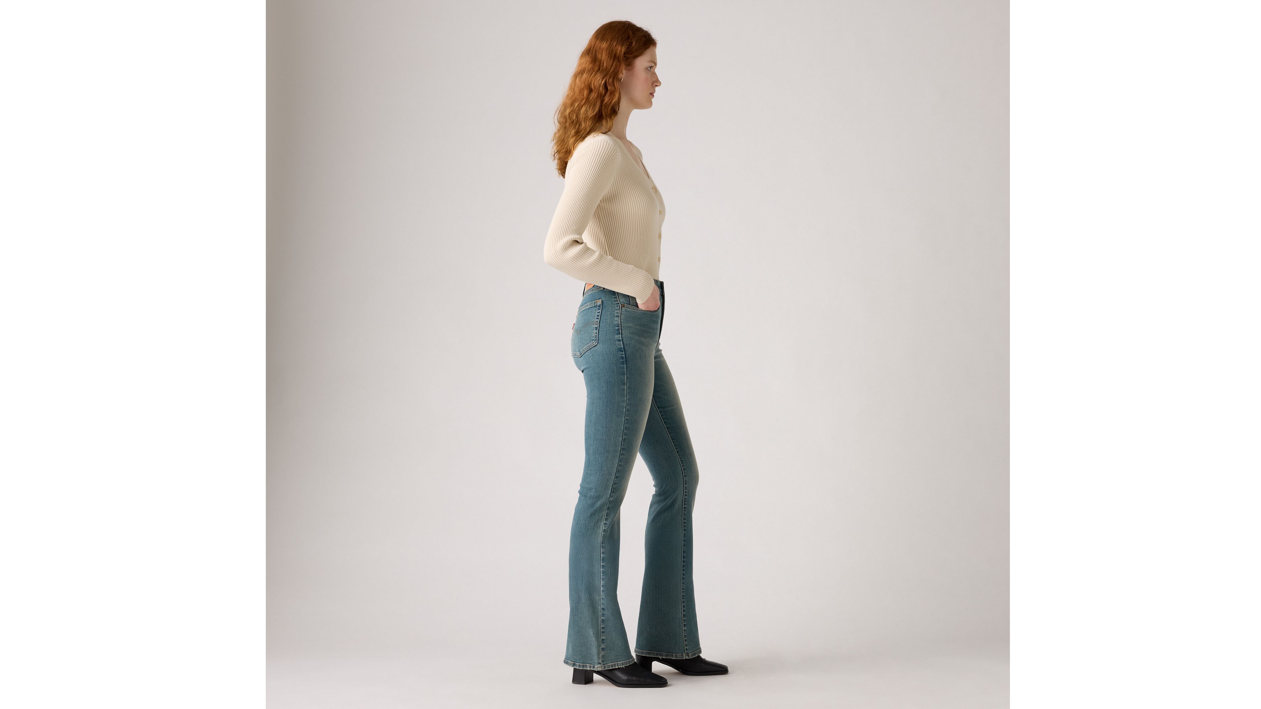 Женские джинсы-клеш с высокой талией 726 Levi's, Space Odyssey - Medium Wash — фото 3