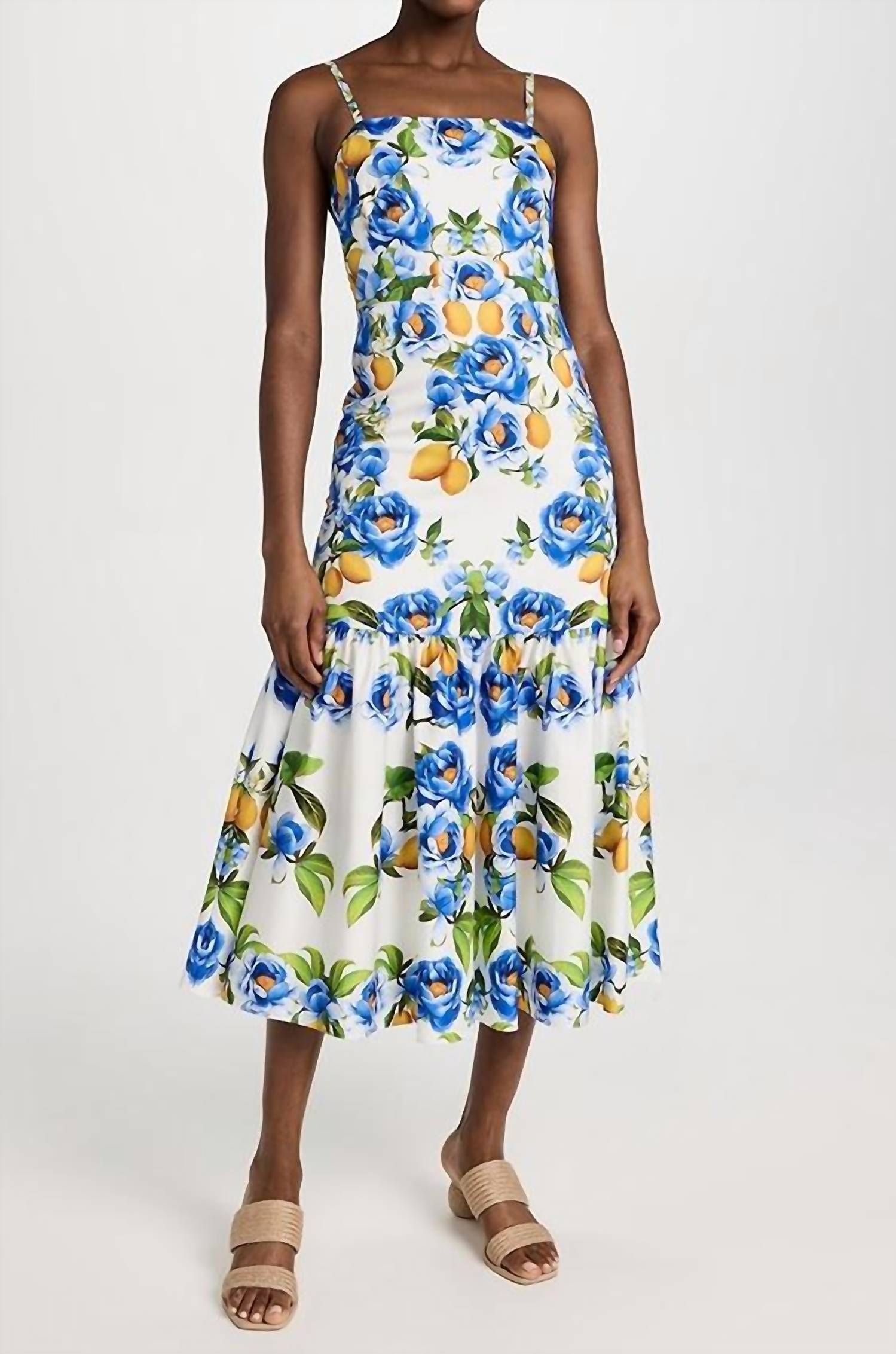 

Платье Cornelia в голубом цвете пиона BORGO DE NOR