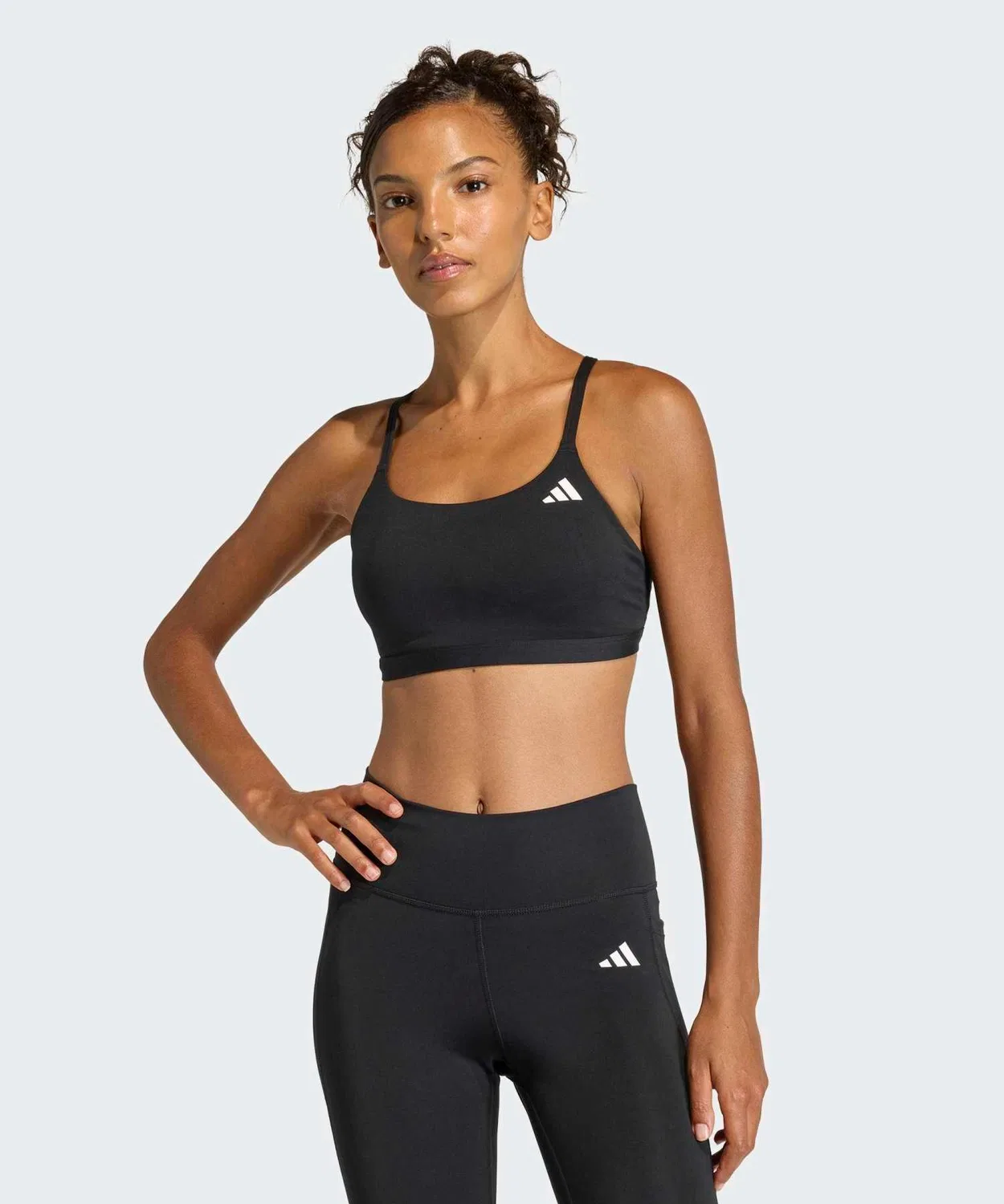 Женский спортивный бюстгальтер с легкой поддержкой Climacool Optime Essentials Workout Light Support Bra Adidas, Black