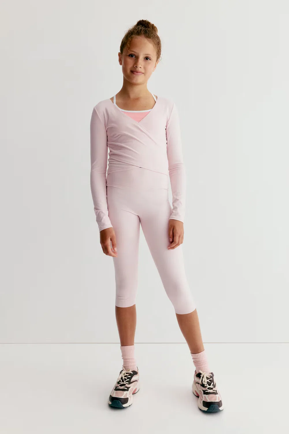 Спортивные леггинсы-капри с технологией Softmove H&M, Hellrosa