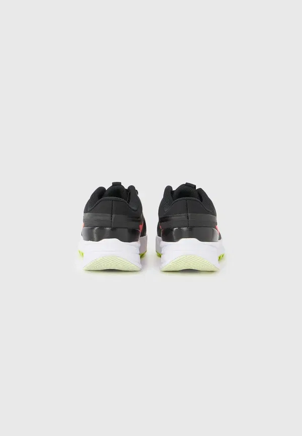 Кроссовки для бега с защитой от холода Star runner Nike Performance, Black/Bright Crimson/Anthracite/Volt Tint, черный/бордовый — фото 3