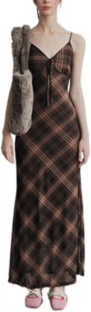 Женское вечернее платье с глубоким V-вырезом Beige