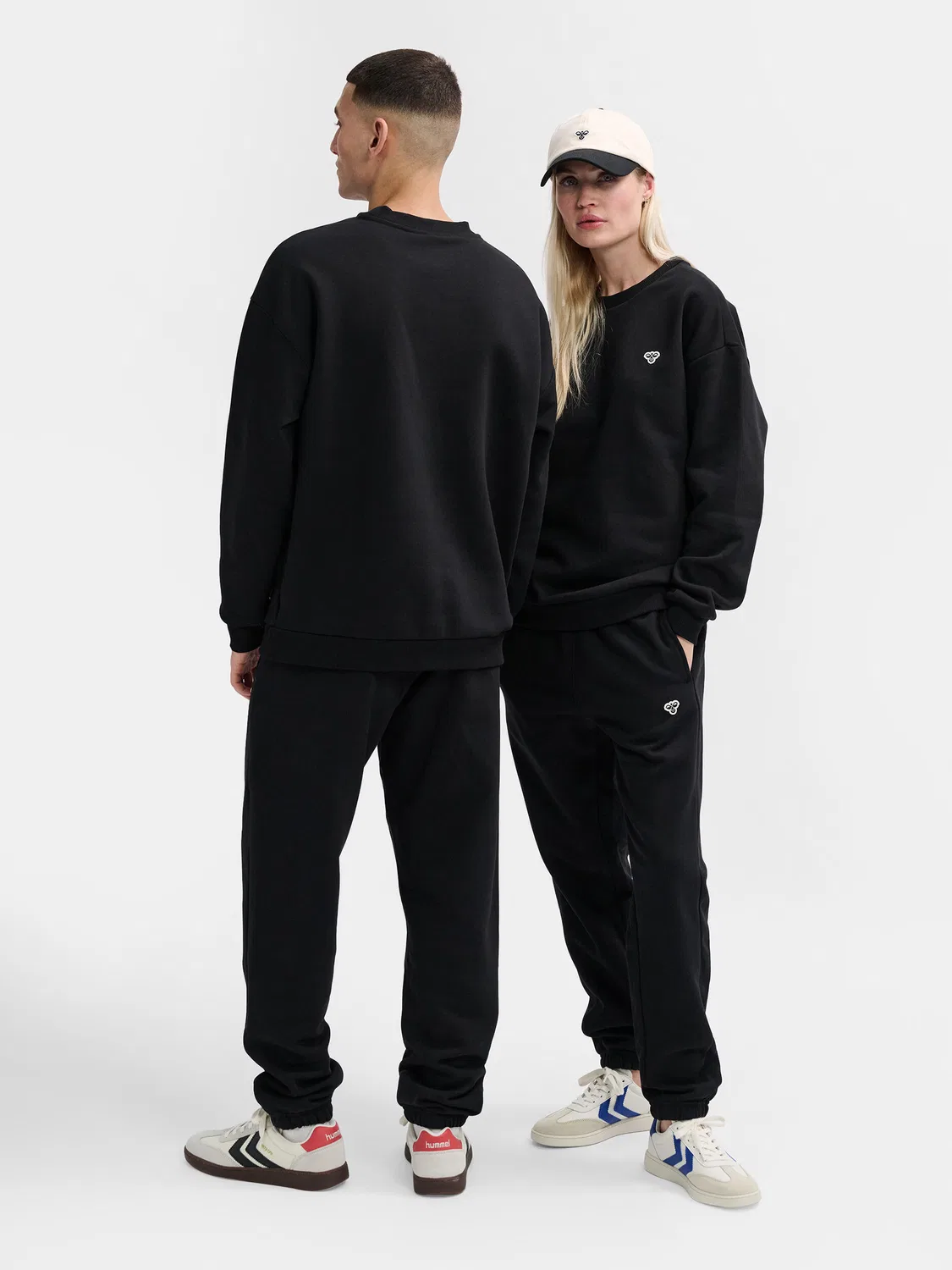 Детский свитшот свободного кроя Hmlloose Crewneck Bee Hummel, Schwarz