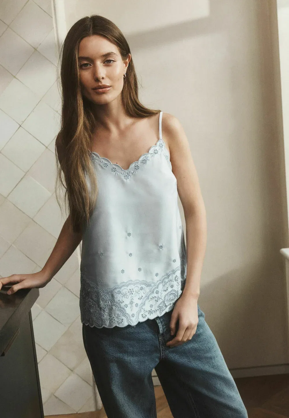 Топ-Майка с фестончатым краем и вышивкой Next, Light Blue — фото 4