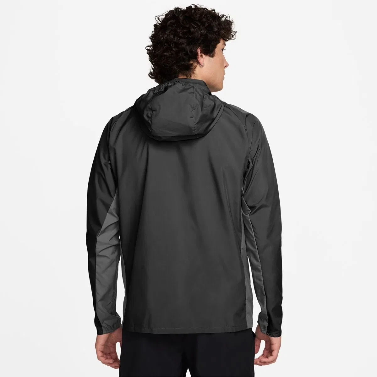 Мужская куртка из переработанного полиэстера Nike, Black/Black/Reflective Silver — фото 4