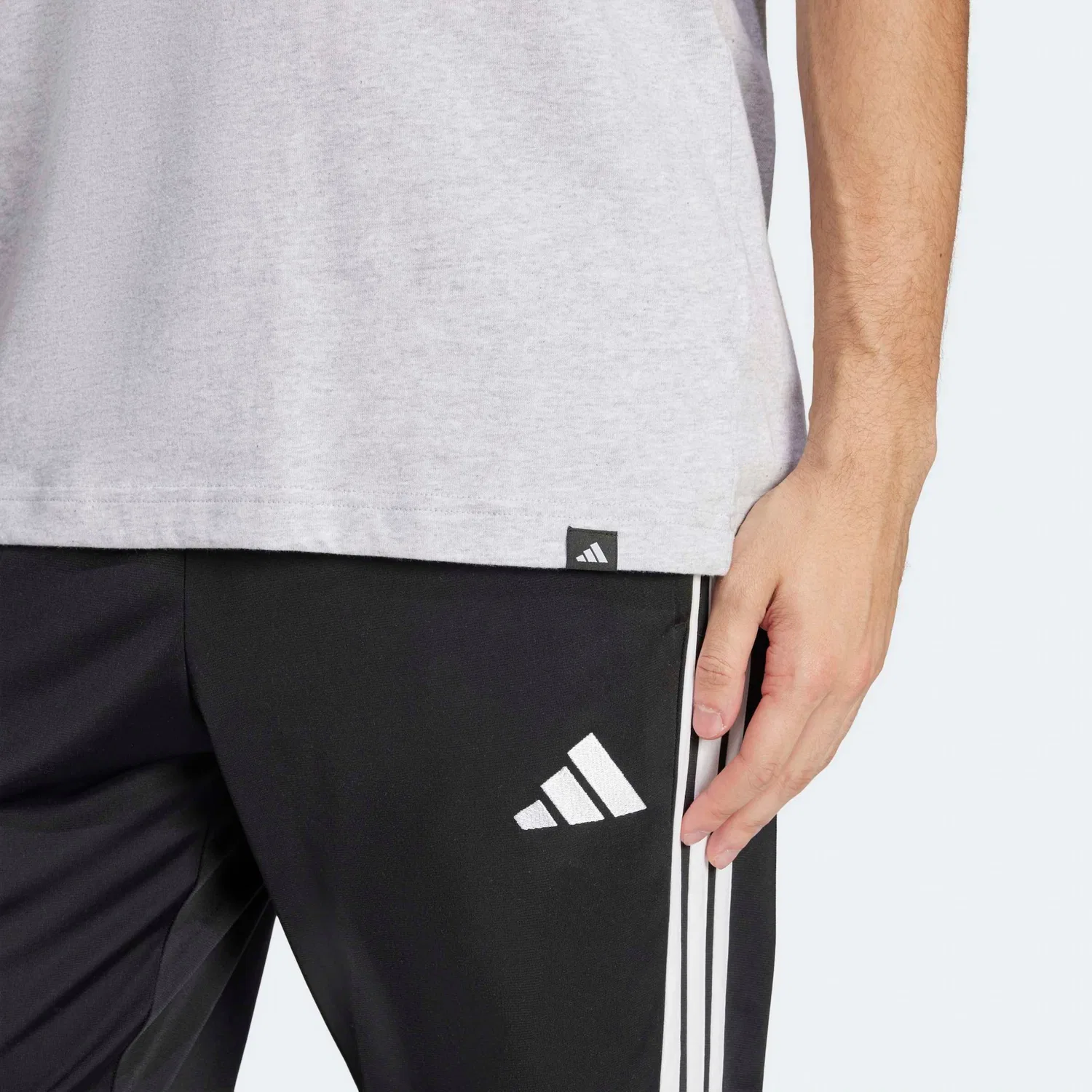 Детская футболка с графическим принтом Adidas Sportswear, Light Grey Heather — фото 4