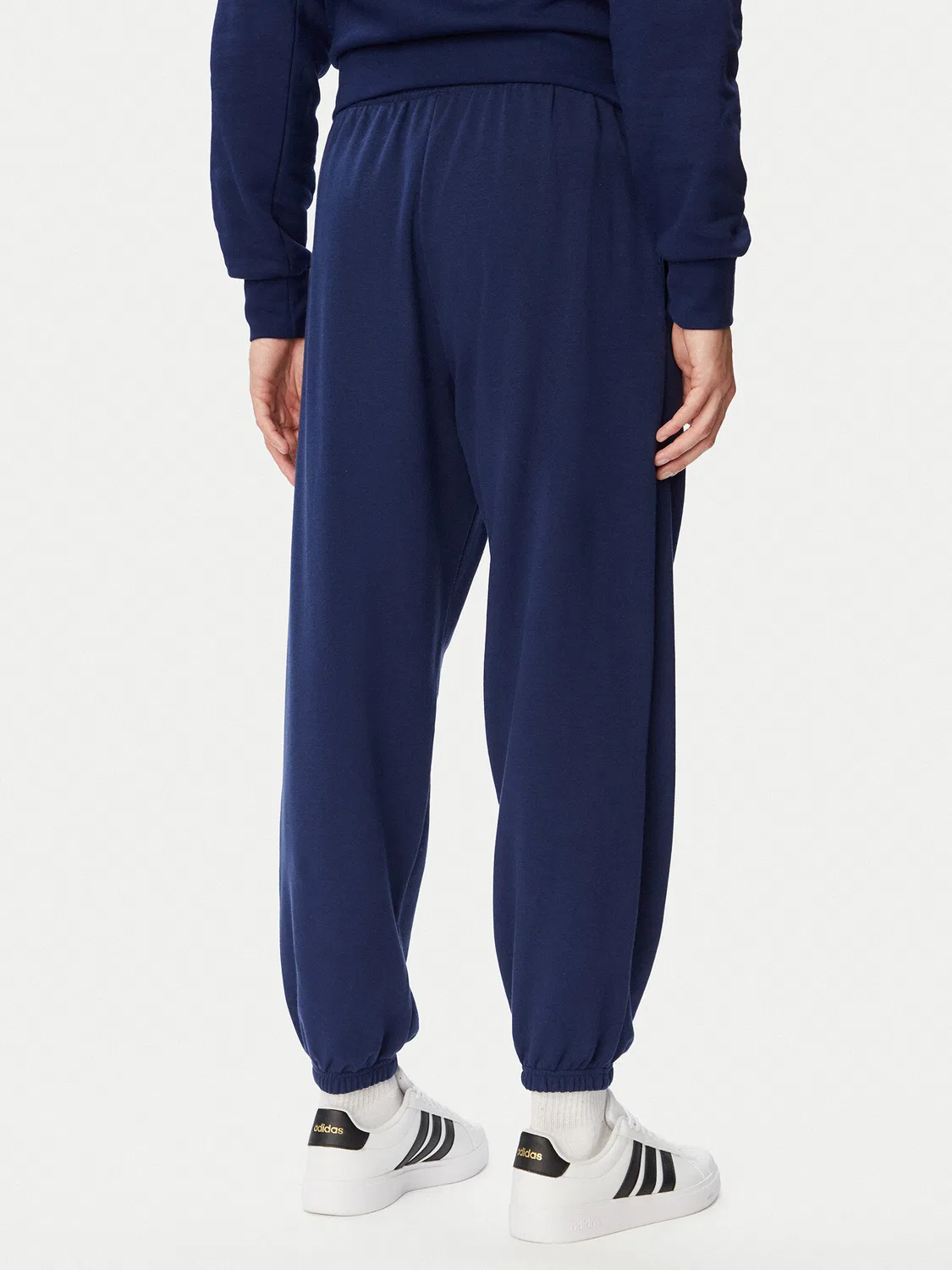 Мужские спортивные штаны стандартного кроя Seasonal Essentials Collegiate French Terry Cuffed Adidas, темно-синий — фото 3
