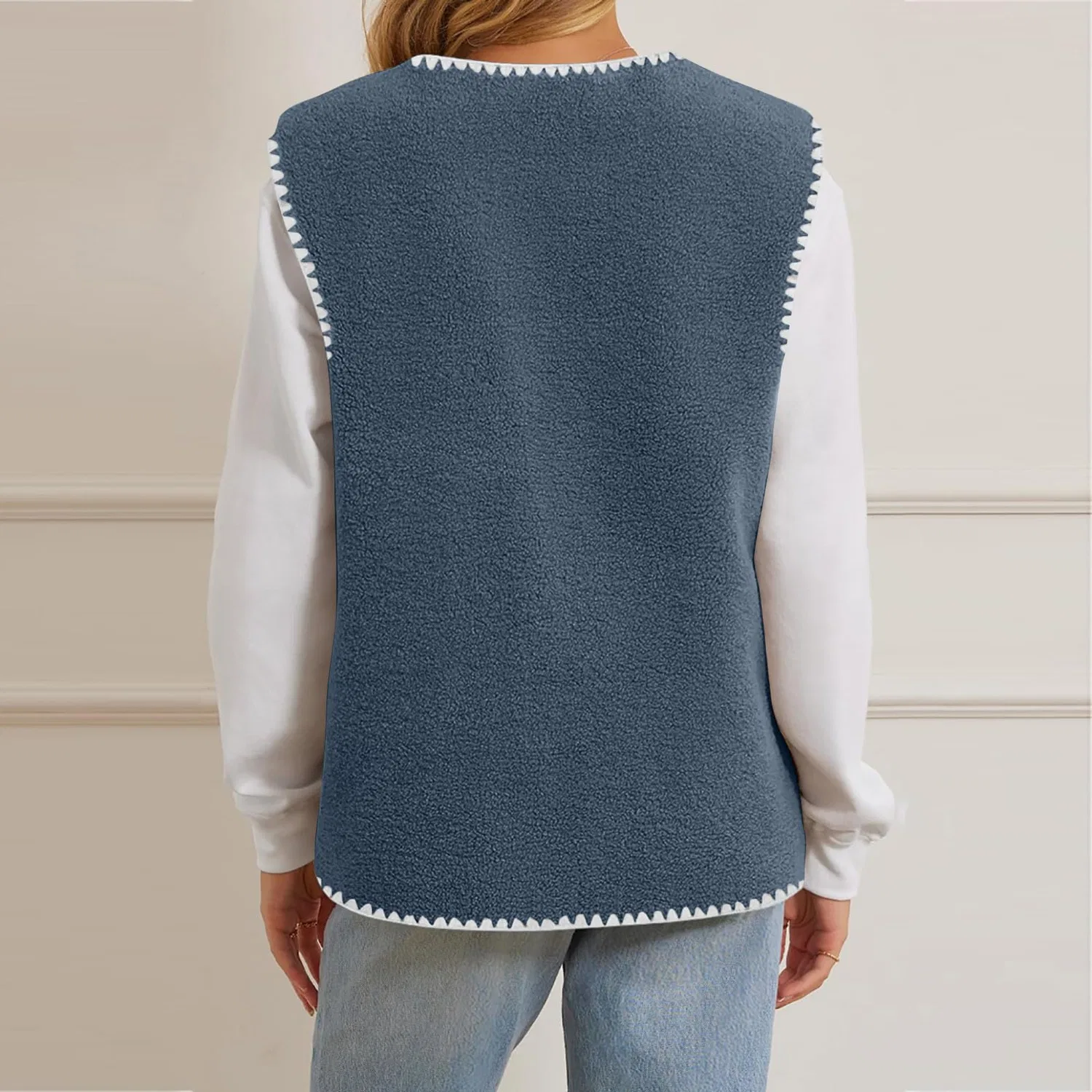 Женский жилет без рукавов с принтом Women Fur Vest Short Solid Color Warm Button Down Jacket Winter Jacket with Zipper Sleeveless V Neck Faux Fur Thermal Vest, A09 blu — фото 3