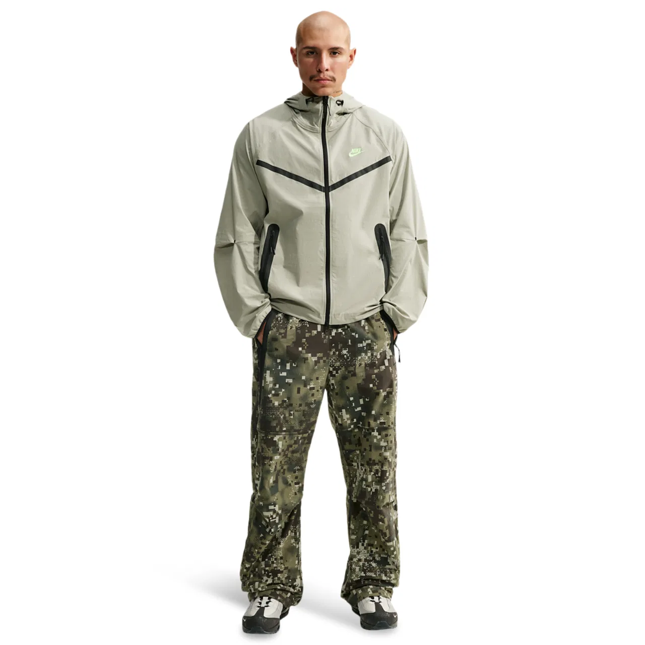 Мужская куртка Nike Tech Windrunner с капюшоном, Spruce Fog/Spruce Fog/Barely Volt — фото 4