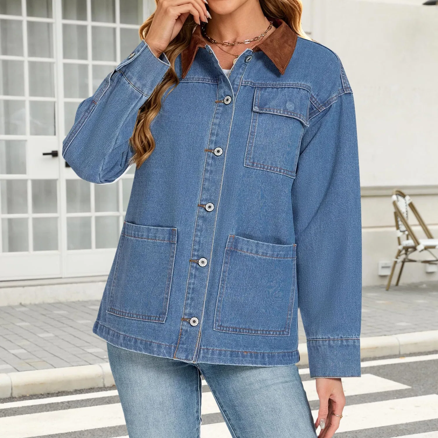 Женское джинсовое пальто oversize с контрастным воротником, осеннее, Azzurro chiaro — фото 2