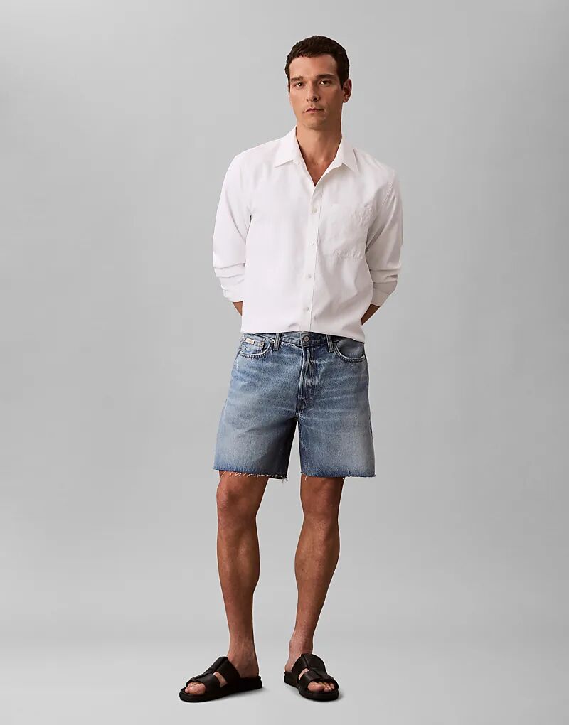 

Классические джинсовые шорты Calvin Klein Jeans в цвете средне-синего тона