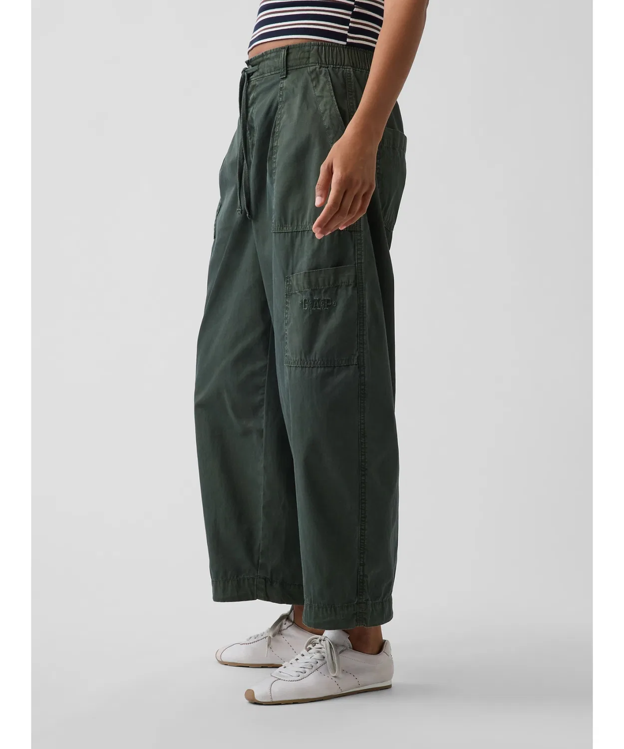 Женские свободные брюки-парашют с завязками GAP, Black — фото 3