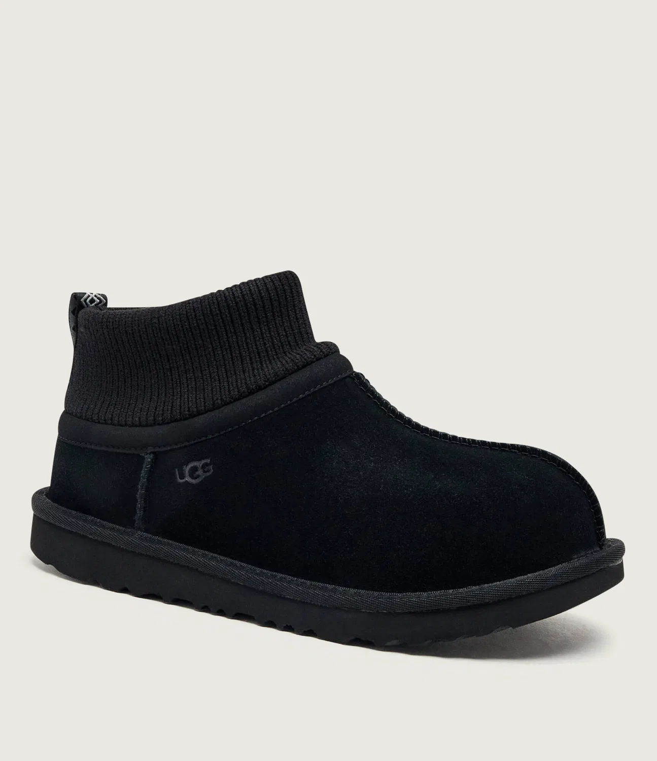 Сапоги снежные Classic Ultra Stretch Cuff Ugg, черный